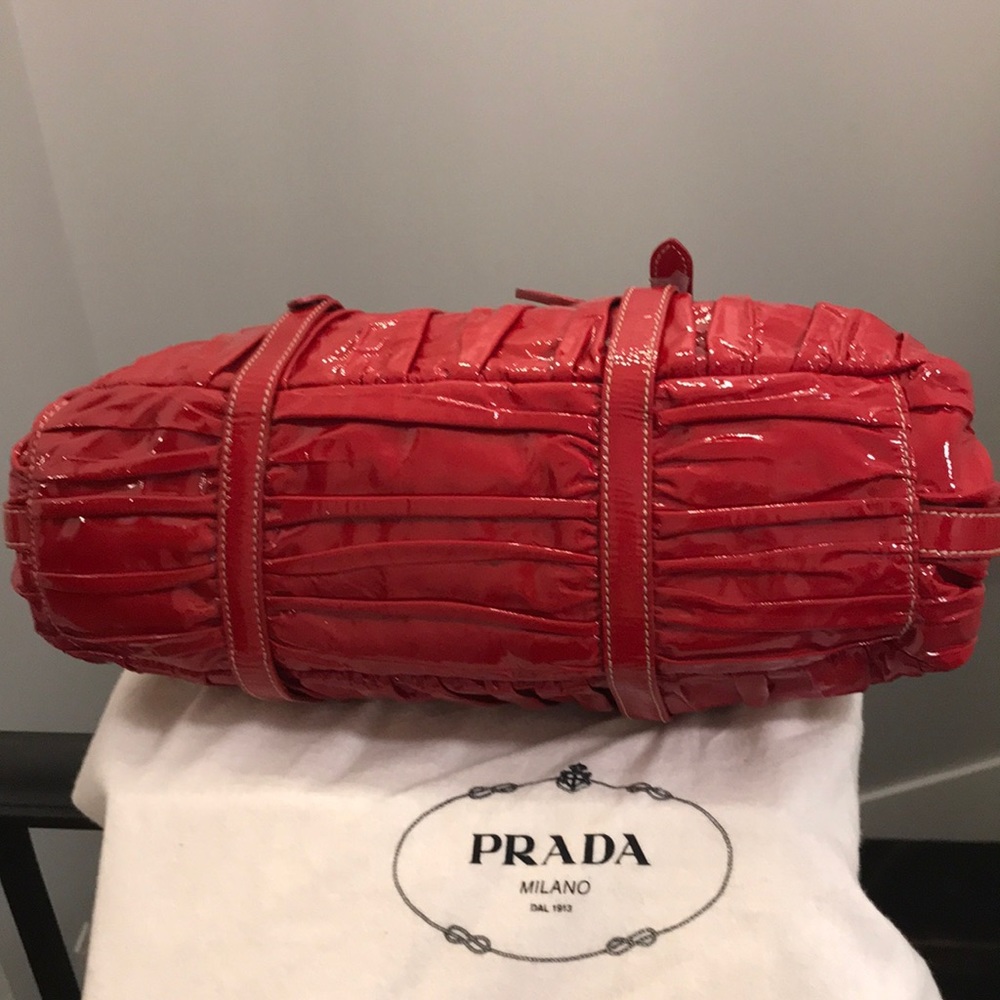 Red PRADA "ROSSO VERNICE GAUFRE" Bag - Picture 9 of 9